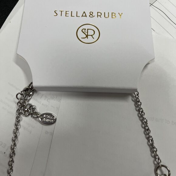 Stella & Ruby Necklace Silver Tone Interlocking Circles Hammered Costume Jewelry - Picture 3 of 4